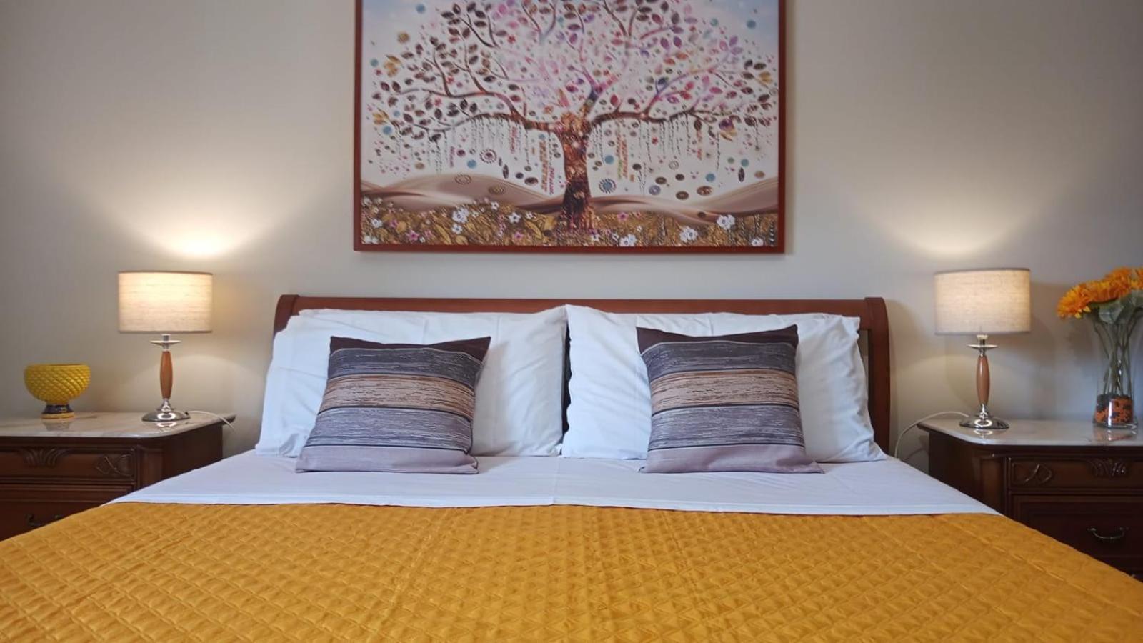 Lorenzo Guest Suite With Free Private Parking-- Cantieri Culturali Palermo Buitenkant foto